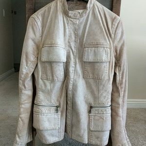 Pre-loved stylish 💯 leather jacket